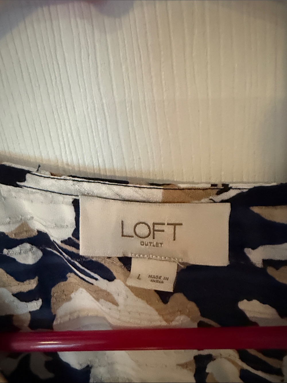 LOFT Navy and Cream Floral textured Short Sleeve Blouse - Picture 2 of 4